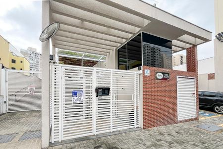 Apartamento à venda com 65m², 2 quartos e 2 vagasFachada + plaquinha