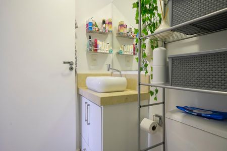 Apartamento à venda com 65m², 2 quartos e 2 vagasBanheiro