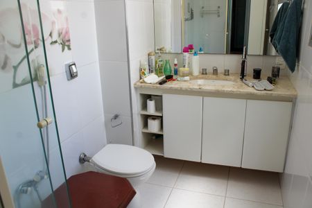 Apartamento para alugar com 214m², 3 quartos e 3 vagasBanheiro Suíte 2