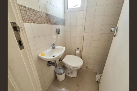 Apartamento para alugar com 214m², 3 quartos e 3 vagasÁrea de Serviço - Banheiro