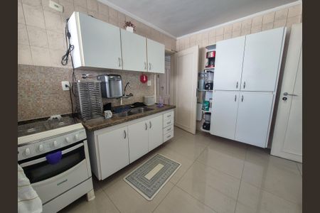 Apartamento para alugar com 214m², 3 quartos e 3 vagasCozinha