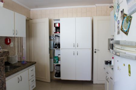 Apartamento para alugar com 214m², 3 quartos e 3 vagasCozinha