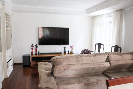 Apartamento para alugar com 214m², 3 quartos e 3 vagasSala