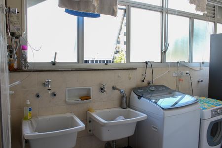 Apartamento para alugar com 214m², 3 quartos e 3 vagasLavanderia