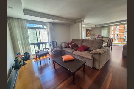 Apartamento para alugar com 214m², 3 quartos e 3 vagasSala