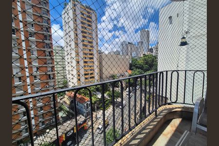 Sacada - Vista Direta para o Shopping Pátio Higienopolis de apartamento para alugar com 3 quartos, 214m² em Santa Cecilia, São Paulo