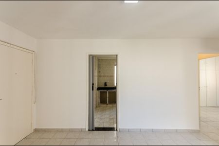 Apartamento para alugar com 65m², 2 quartos e 1 vagaSala
