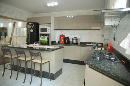 Apartamento para alugar com 172m², 3 quartos e 1 vagaCozinha 