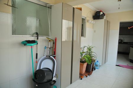 Apartamento para alugar com 172m², 3 quartos e 1 vagaÁrea de Serviço