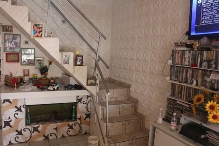 Casa à venda com 125m², 3 quartos e 2 vagasSala