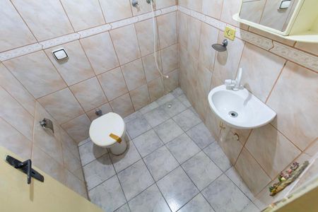 Casa à venda com 134m², 3 quartos e 2 vagasBanheiro 1