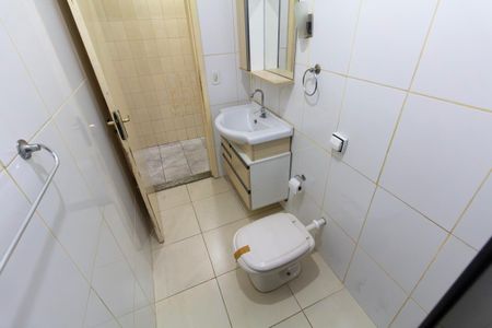 Casa à venda com 134m², 3 quartos e 2 vagasBanheiro 3