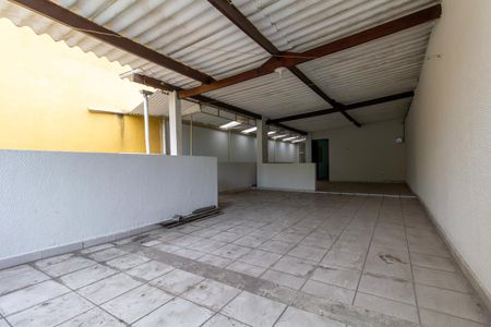 Casa à venda com 134m², 3 quartos e 2 vagasVaranda