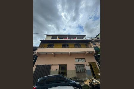 Casa à venda com 5 quartos, 200m² em Pindorama, Belo Horizonte