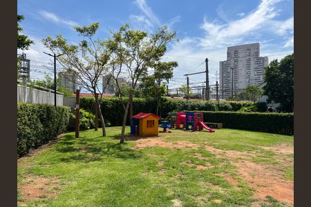 Apartamento para alugar com 27m², 1 quarto e sem vaga Apartamento para alugar com 27m², 1 quarto e sem vagaÁrea comum - Playground