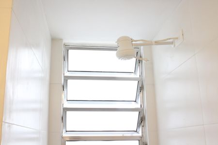 Banheiro - Chuveiro de kitnet/studio para alugar com 1 quarto, 30m² em Campos Elíseos, São Paulo