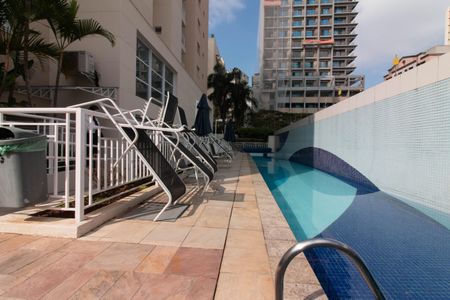 Apartamento à venda com 61m², 1 quarto e 1 vaga Apartamento à venda com 61m², 1 quarto e 1 vagaÁrea comum - Piscina