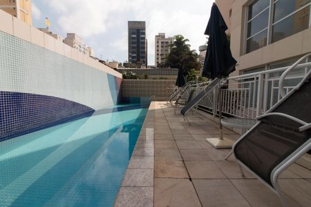 Apartamento à venda com 61m², 1 quarto e 1 vaga Apartamento à venda com 61m², 1 quarto e 1 vagaÁrea comum - Piscina