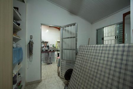 Casa de condomínio para alugar com 86m², 4 quartos e 1 vaga Casa de condomínio para alugar com 86m², 4 quartos e 1 vagaQuarto Edícula