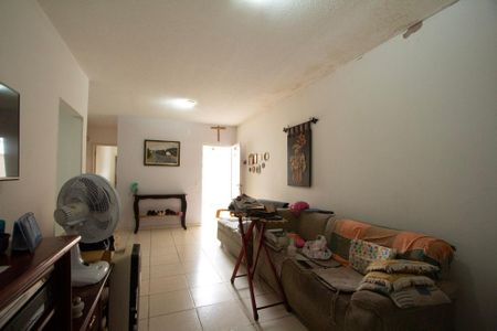 Casa de condomínio para alugar com 86m², 4 quartos e 1 vaga Casa de condomínio para alugar com 86m², 4 quartos e 1 vagaSala