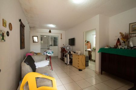 Sala de casa de condomínio para alugar com 4 quartos, 86m² em Wanel Ville, Sorocaba