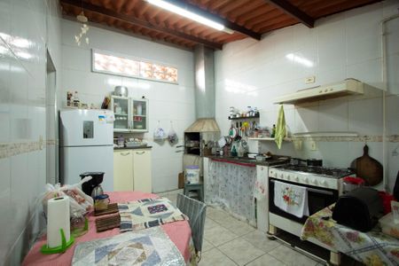 Casa de condomínio para alugar com 86m², 4 quartos e 1 vaga Casa de condomínio para alugar com 86m², 4 quartos e 1 vagaGourmet