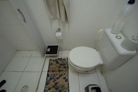 Casa de condomínio para alugar com 86m², 4 quartos e 1 vaga Casa de condomínio para alugar com 86m², 4 quartos e 1 vagaBanheiro Suíte