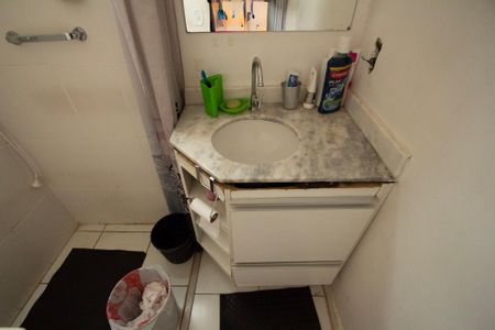 Casa de condomínio para alugar com 86m², 4 quartos e 1 vaga Casa de condomínio para alugar com 86m², 4 quartos e 1 vagaBanheiro Social