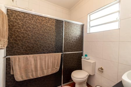 Banheiro 1 de casa à venda com 3 quartos, 130m² em Vila Amalia (zona Norte), São Paulo