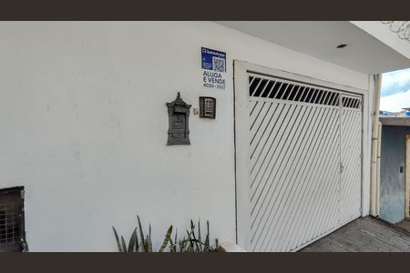 Casa à venda com 130m², 3 quartos e 2 vagasFachada