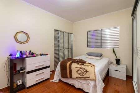 Casa à venda com 130m², 3 quartos e 2 vagasQuarto 3