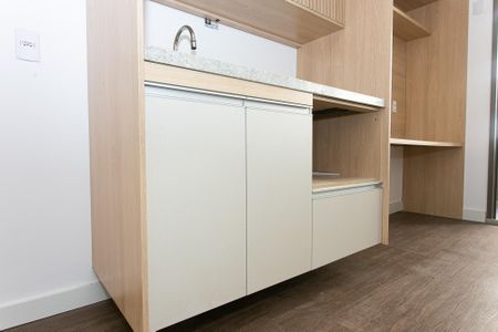 Cozinha de kitnet/studio para alugar com 1 quarto, 24m² em Tatuapé, São Paulo