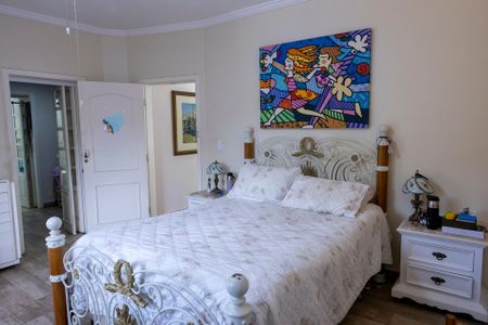 Casa de condomínio para alugar com 454m², 5 quartos e 4 vagasSuíte