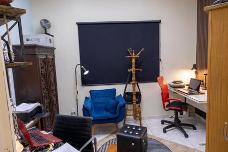 Casa de condomínio para alugar com 454m², 5 quartos e 4 vagasEscritório