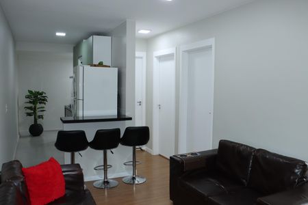 Apartamento para alugar com 2 quartos, 54m² em Jardim de Lourdes, Embu das Artes