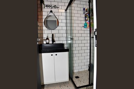 Apartamento à venda com 49m², 2 quartos e 1 vagaDetalhe - Banheiro Social