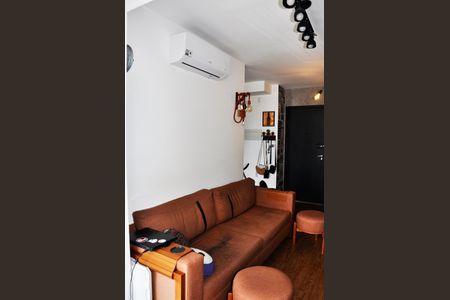 Detalhe - Sala e Sala de Jantar de apartamento à venda com 2 quartos, 49m² em Jardim Iris, São Paulo
