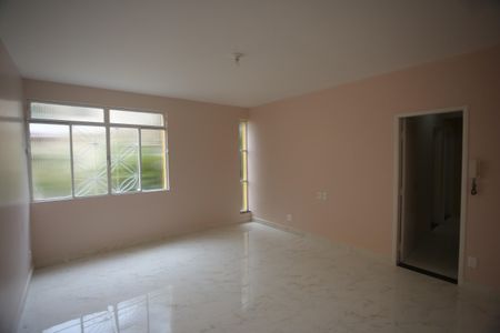 Sala de apartamento para alugar com 3 quartos, 87m² em Vila Ermelinda, Belo Horizonte