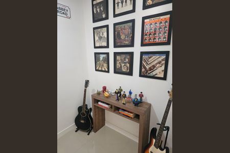 Apartamento para alugar com 74m², 2 quartos e 1 vaga Apartamento para alugar com 74m², 2 quartos e 1 vagaSala