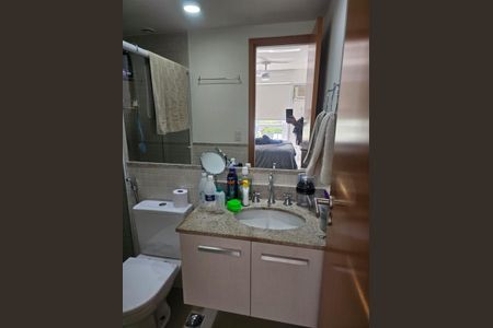 Apartamento para alugar com 74m², 2 quartos e 1 vaga Apartamento para alugar com 74m², 2 quartos e 1 vagaBanheiro