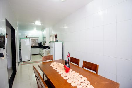 Casa à venda com 360m², 4 quartos e 5 vagasCozinha