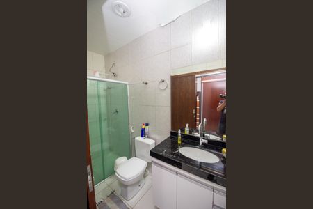 Casa à venda com 360m², 4 quartos e 5 vagasBanheiro da Suíte