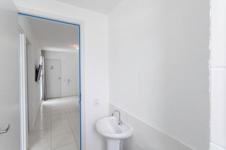 Apartamento à venda com 42m², 2 quartos e 1 vaga Apartamento à venda com 42m², 2 quartos e 1 vagaBanheiro social