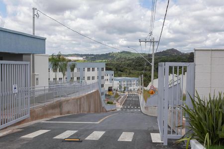 Apartamento à venda com 42m², 2 quartos e 1 vaga Apartamento à venda com 42m², 2 quartos e 1 vagaFachada do condomínio