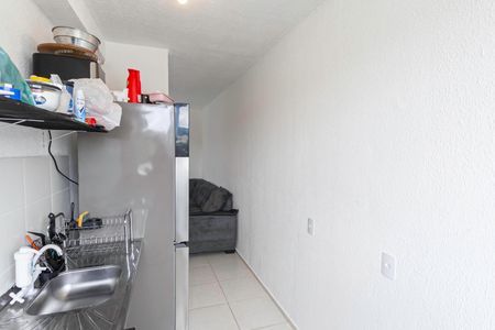 Apartamento à venda com 42m², 2 quartos e 1 vaga Apartamento à venda com 42m², 2 quartos e 1 vagaCozinha e Área de Serviço