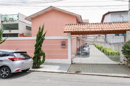 Casa de condomínio à venda com 92m², 2 quartos e 3 vagasFachada