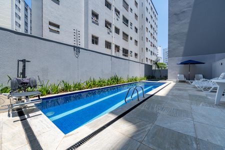 Studio para alugar com 25m², 1 quarto e sem vaga Studio para alugar com 25m², 1 quarto e sem vagaÁrea comum - Piscina