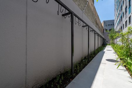 Studio para alugar com 25m², 1 quarto e sem vaga Studio para alugar com 25m², 1 quarto e sem vagaÁrea comum - Bicicletário