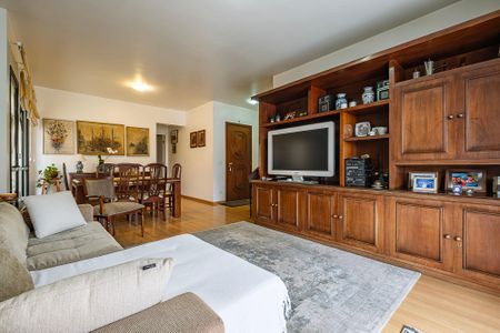 Apartamento à venda com 147m², 3 quartos e 3 vagas Apartamento à venda com 147m², 3 quartos e 3 vagasSala