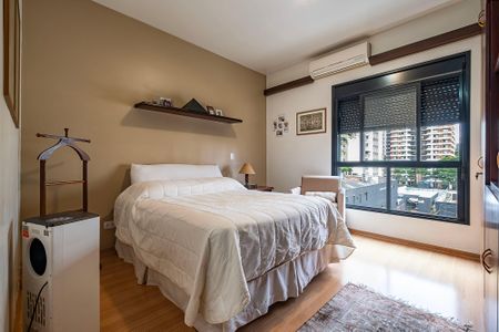 Apartamento à venda com 147m², 3 quartos e 3 vagas Apartamento à venda com 147m², 3 quartos e 3 vagasSuíte 1